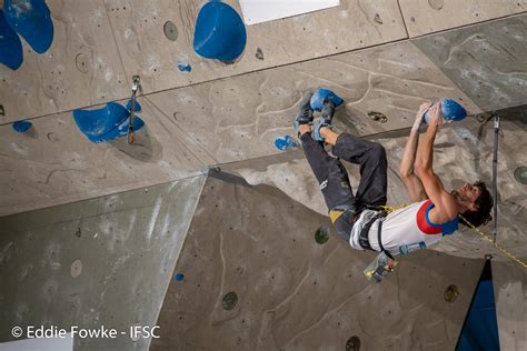 10 Techniques for Climbing Overhangs - Gripped Magazine