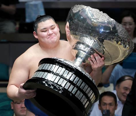 大の里の大関昇進確実 25日に正式決定 初土俵から所要9場所 昭和以降最速昇進へ ホスラブニュース