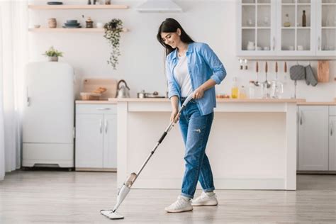 2 Thousand Cleaning Blur Floor Royalty Free Images Stock Photos