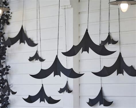 10 Hanging Bat Decoration, Halloween Photo Prop, Halloween Party ...