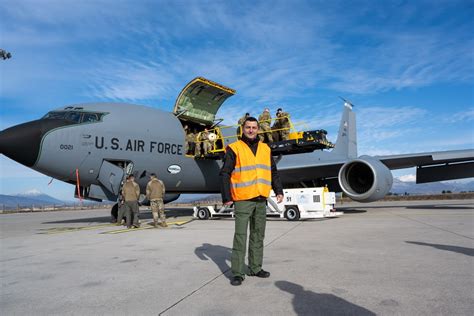 Dvids Images St Air Refueling Wing Delivers Passengers To