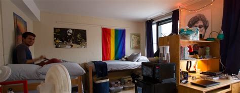 Dorm Living | Tufts Admissions