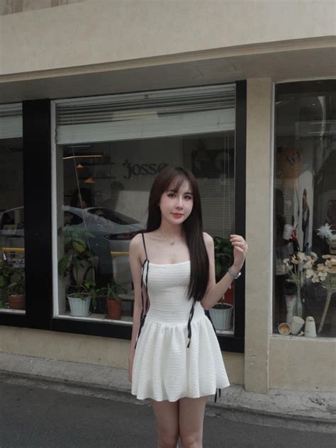 Hot girl bi a Lê Tuyết Anh khoe body khiến fan nam xin luỵ