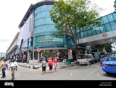 mustafa centre  singapore stock photo alamy