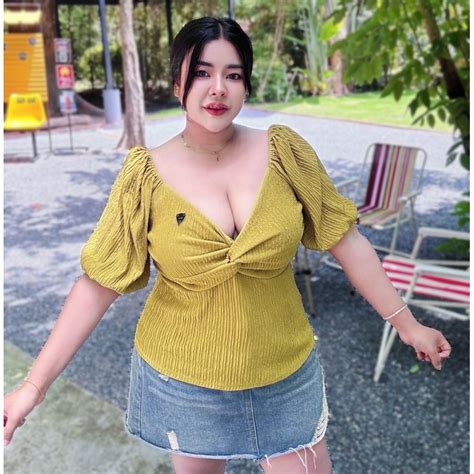 Plump Girl Shirt Fat Vanilla Bust 40 48 Inches Length 25 Toffee Chest Spiral Model Shopee