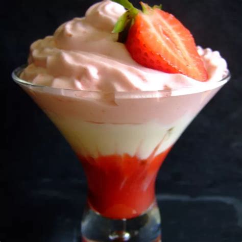 Mousse De Fraises Au Fromage Blanc Recette I Cook In Guy Demarle