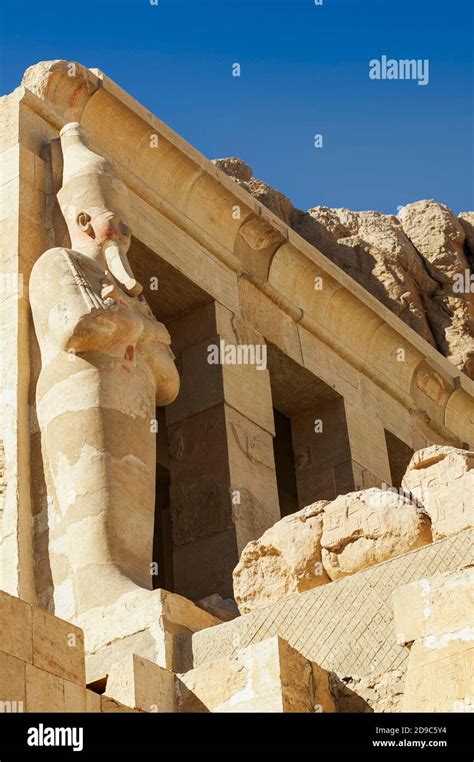 Tempio Mortuario Della Regina Hatshepsut Djeser Djeseru A Deir El