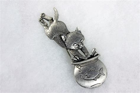 Cat And Fishbowl Jj Brooch Jonette Jewelry Pewter C Clasp Back Pin