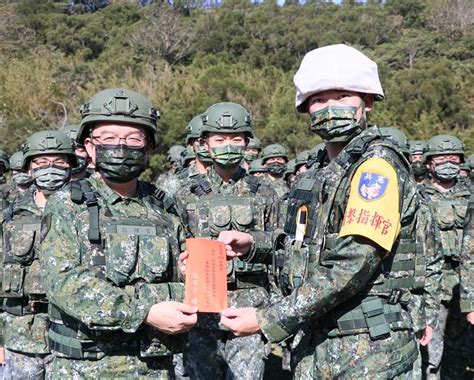 周廣齊視導部隊射擊訓練 勉厚植戰力衛家園 軍聞 周廣齊視導部隊射擊訓練 勉厚植戰力衛家園 青年日報