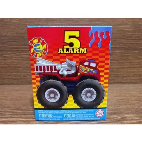 Hot Wheels Monster Trucks 5 Alarm Twisted Tredz Original em Promoção na Americanas