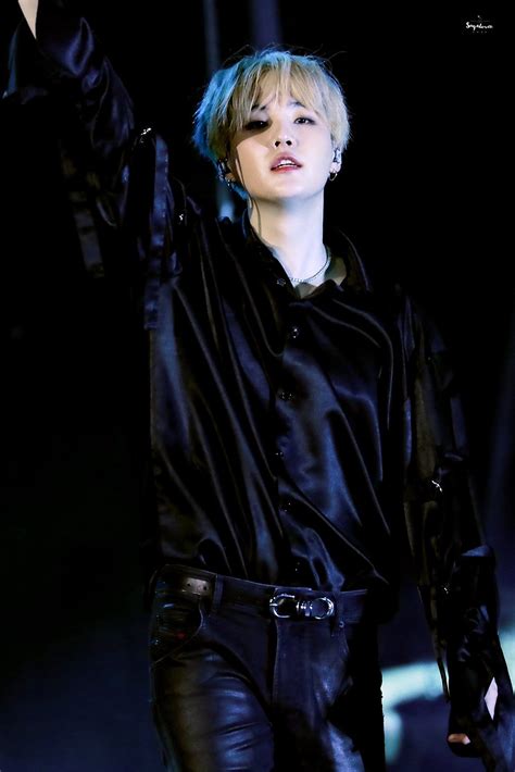 Yoongi Blonde Hair Ideas Yoongi Min Yoongi Suga