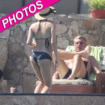 Ashlee Simpson S Cheeky Bikini Getaway