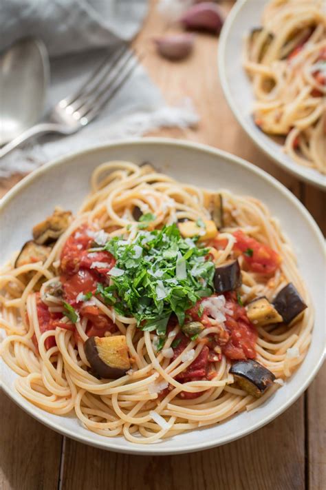 Tomaten Auberginen Pasta Rezept Elle Republic