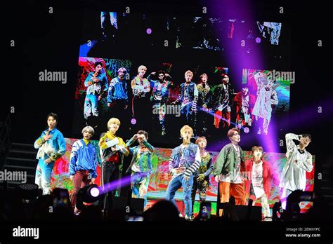 K Pop Boy Group Nct Perform During The World Tour Neo City The