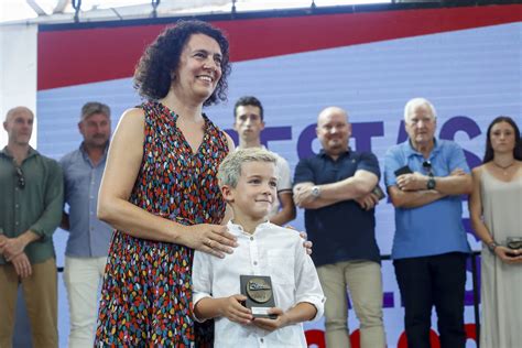 Fiesta Y Homenajes En El Grupo Covadonga El Comercio Diario De Asturias