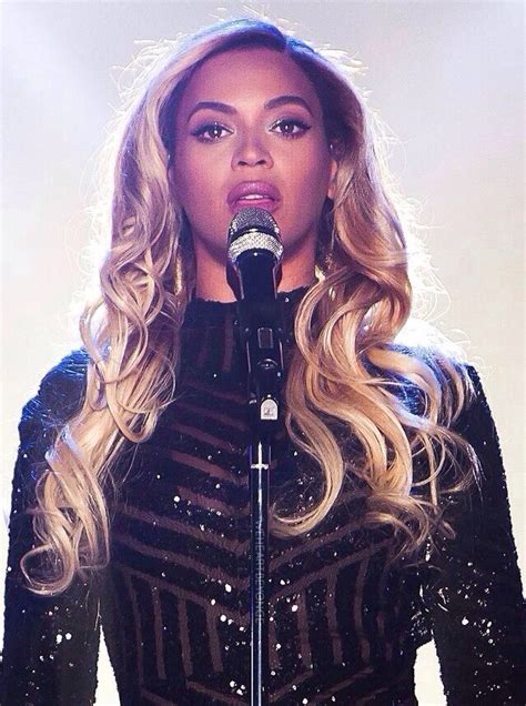 Beyonce The Mrs Carter Show World Tour In Glasgow February 2014