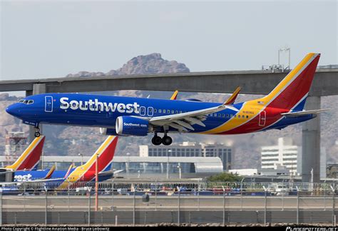 N1806U Southwest Airlines Boeing 737 8 MAX Photo By Flightline Aviation