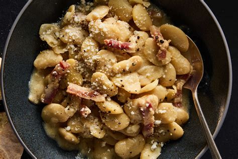 Creamy White Beans With Pecorino And Pancetta Recipe