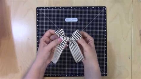 Quick And Easy Bow Tying Youtube