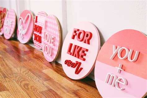 Wood Valentine Signs For A Festive Holiday Decor