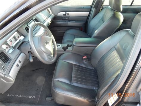 2004 Mercury Marauder Interior