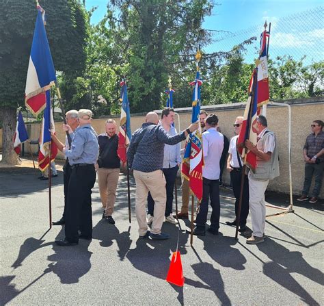 La C R Monie Du Souvenir Des Conscrits De Villefranche Sur Sa Ne Un