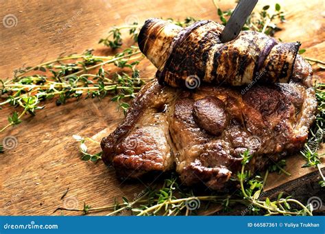 Het Lapje Vlees Van Het Rundvlees Stuk Van Geroosterd Bbq Rundvlees In