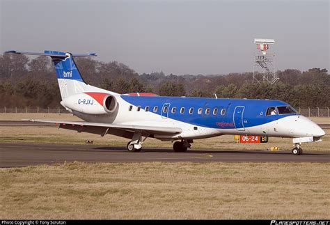 G RJXJ Bmi Regional Embraer ERJ 135ER Photo By Tony Scruton ID 066388