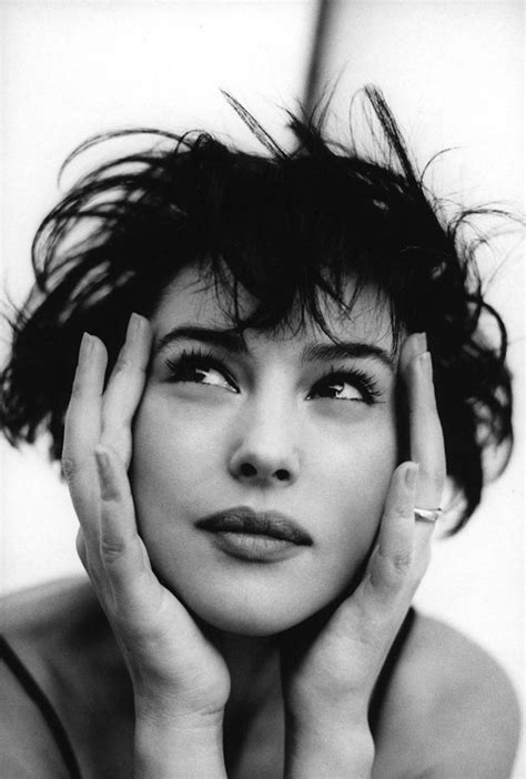 Sex Symbol Of The World Unique Pictures Of Monica Bellucci Pictolic