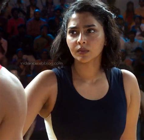 Aishwarya Lekshmi Gatta Kusthi 5 Hot Armpits Hd Caps Indiancelebblog