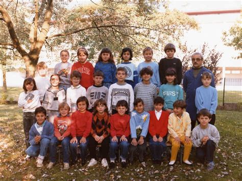 Photo De Classe Cm De Ecole Henry Barbusse Copains D Avant