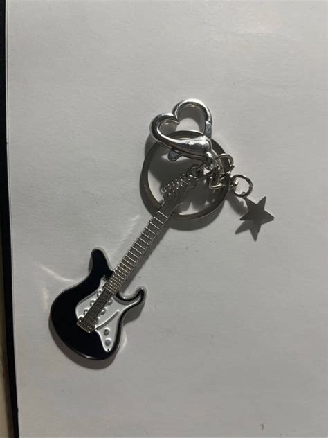 Cute Y K Matching Guitar Keychains Everything Else On Carousell