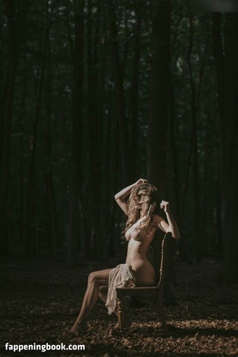 Romina Romina Na Na Offical Nude OnlyFans Leaks Fappening FappeningBook