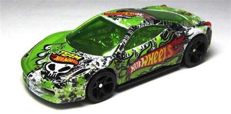 Car Lamley Group: First Look: Hot Wheels Green Racing Team Ferrari 458 Italia...