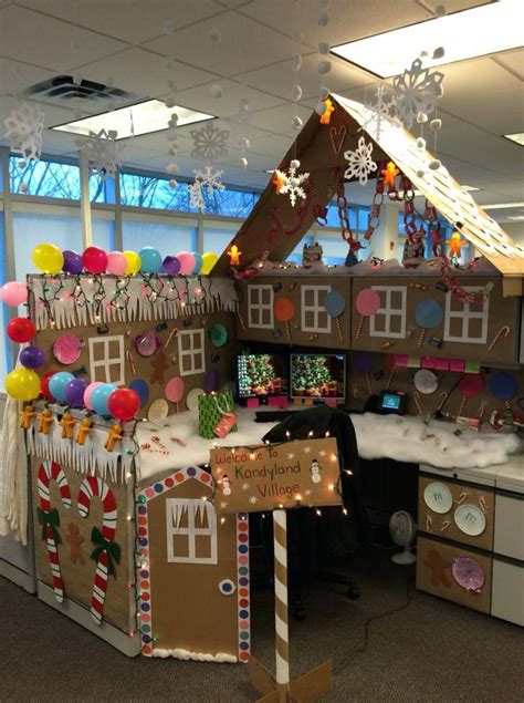 Pin By Phoebe Heffron On Christmas Cubicals Holiday Office Decor