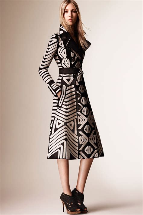 Burberry Resort 2016 Collection | Vogue