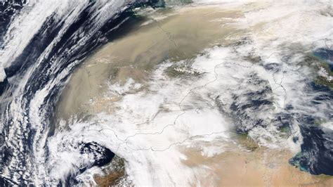 Saharan dust turns skies orange over Europe | CNN