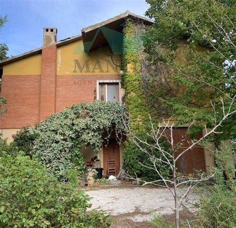 Vendita Villa A Schiera In Via Paradiso Jesi Buono Stato M