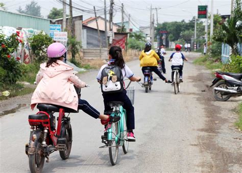 Chú trọng giáo dục Luật Giao thông cho học sinh