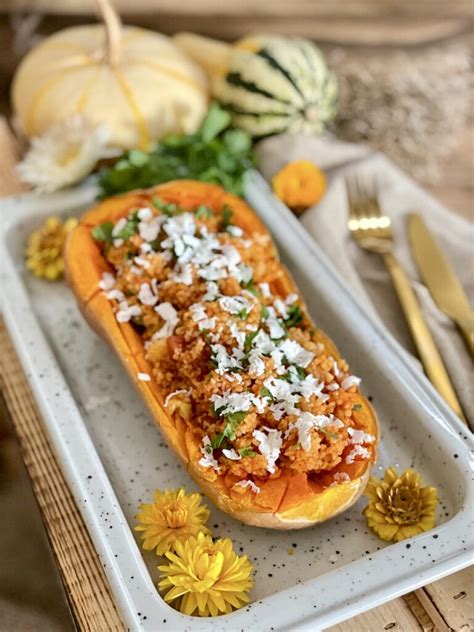 Gefüllter Butternut Kürbis Einfaches Herbstliches Soulfood mit Maronen