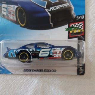 Hot Wheels Dodge Charger Stock Car Mopar Hw Race Day Shopee Brasil