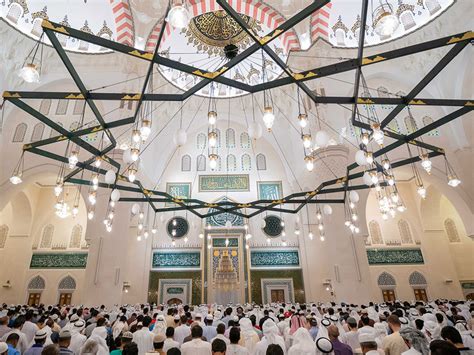 Inside the new largest mosque in Sharjah - Esquire Middle East