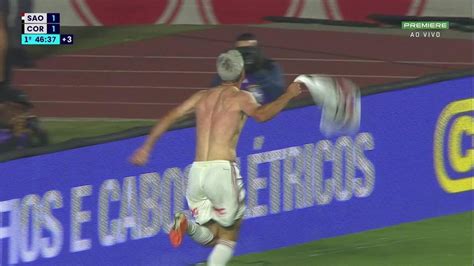 Vídeo Aos 46 min do 1º tempo Gol do São Paulo Calleri faz o segundo