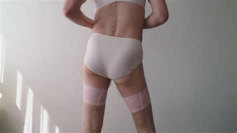 Crossdresser Indossa Lingerie Rosa Thisvid
