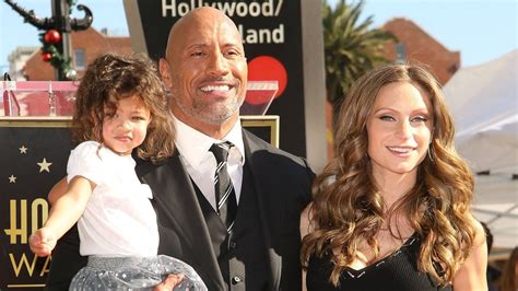 Dwayne Johnson Marries Lauren Hashian In Romantic Hawaiian Wedding Pics Entertainment