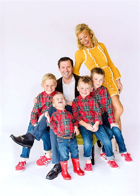 Holiday Themed Family Session | Des Moines, Iowa Family Photographer