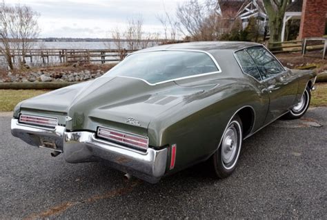 Mm Retro Write Up 1971 73 Boat Tail Buick Riviera Lexus Enthusiast