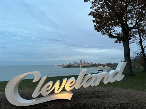 Cleveland Sign Overlooking the Cityscape of Downtown Cleveland,Ohio ...