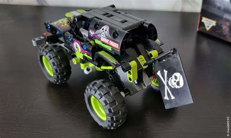 LEGO Technic Monster Jam Grave Digger (42118) im Review