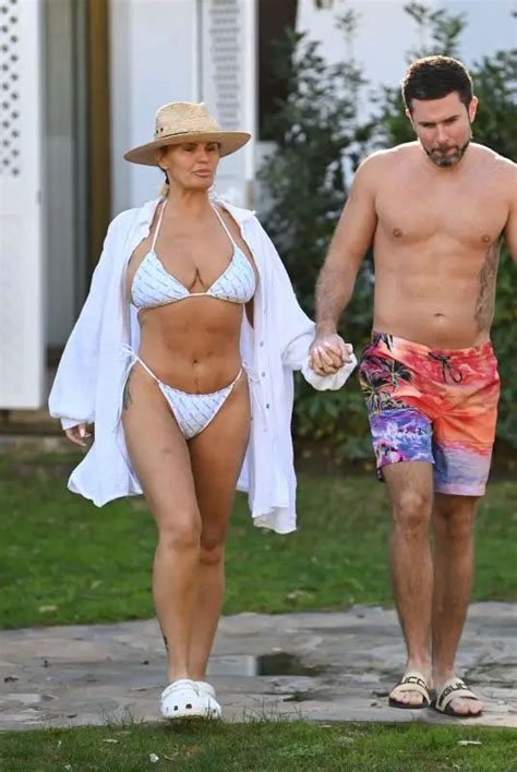 Kerry Katona In Bikini And Ryan Mahoney On Holiday In Spain